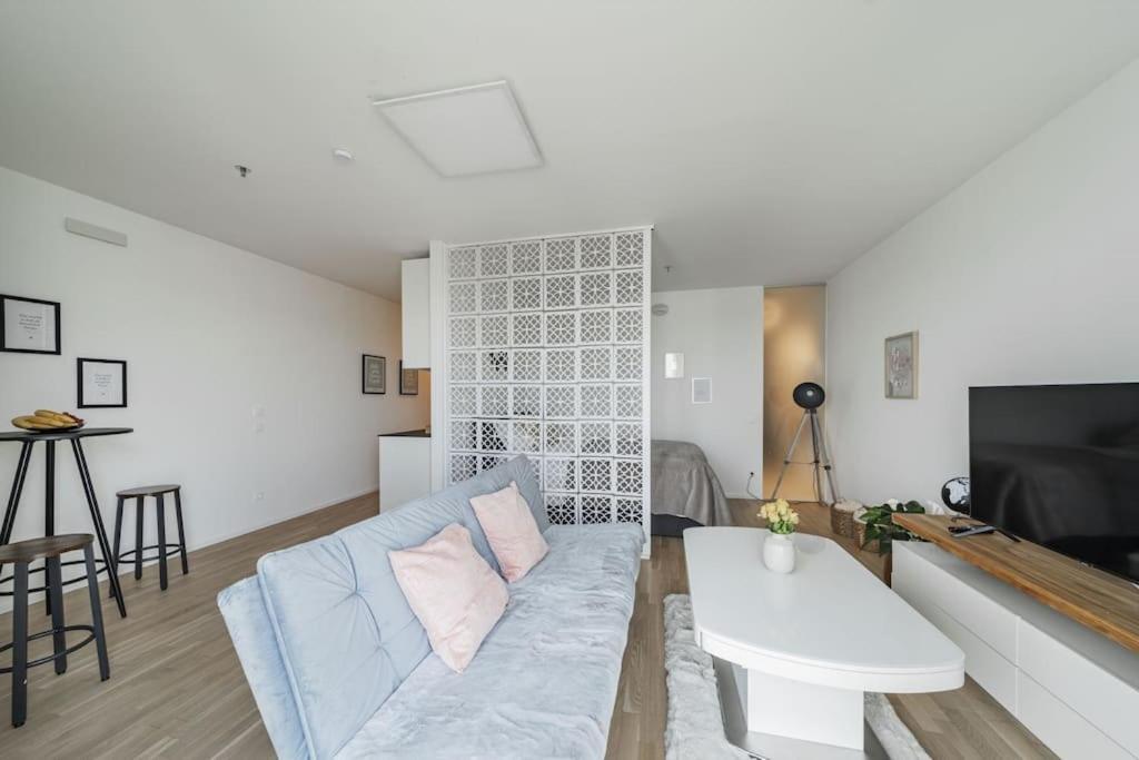 City Sky Studio Mit Balkon Βιέννη Εξωτερικό φωτογραφία